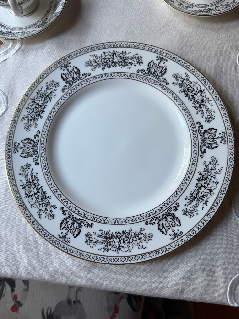 Columbia Black by Wedgwood Dinner Plates